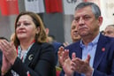 AK Partiye geçen Burcu Köksal'ın Özgür Özel açıklamaları gündem oldu! "Geceleri ne yazacağı belli olmuyordu"