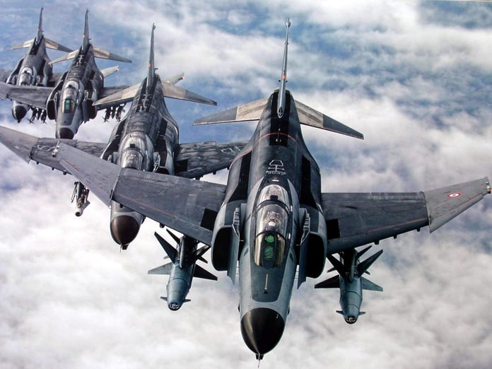 ABD'li havacılık ve uzay firması F-4 savaş uçağı satın almayı planlıyor