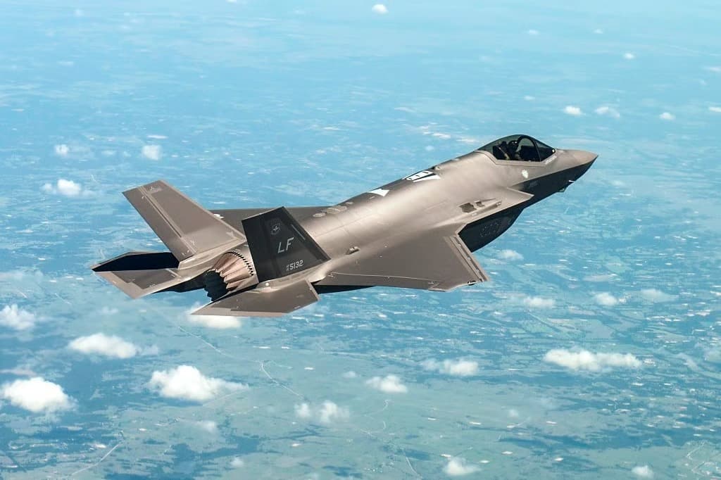 Finlandiya F-35 üretimine başladı