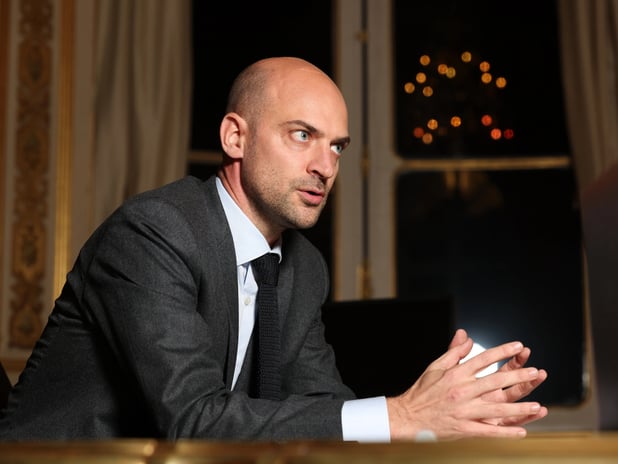 Fransa'dan barışı kabul etmemesi halinde Rusya'ya yaptırım uygulanması önerisi