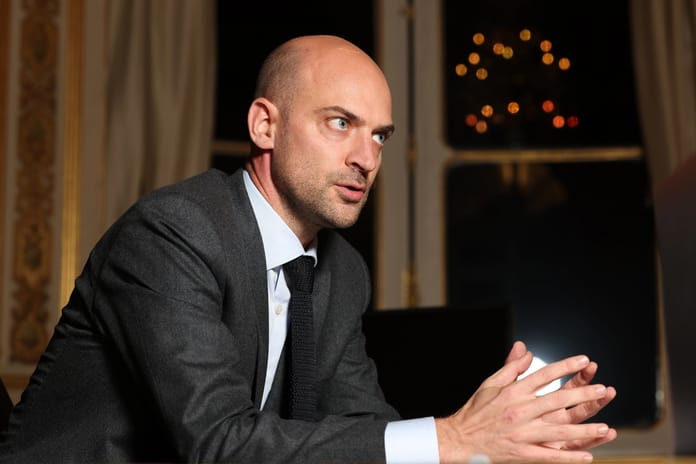 Fransa'dan barışı kabul etmemesi halinde Rusya'ya yaptırım uygulanması önerisi