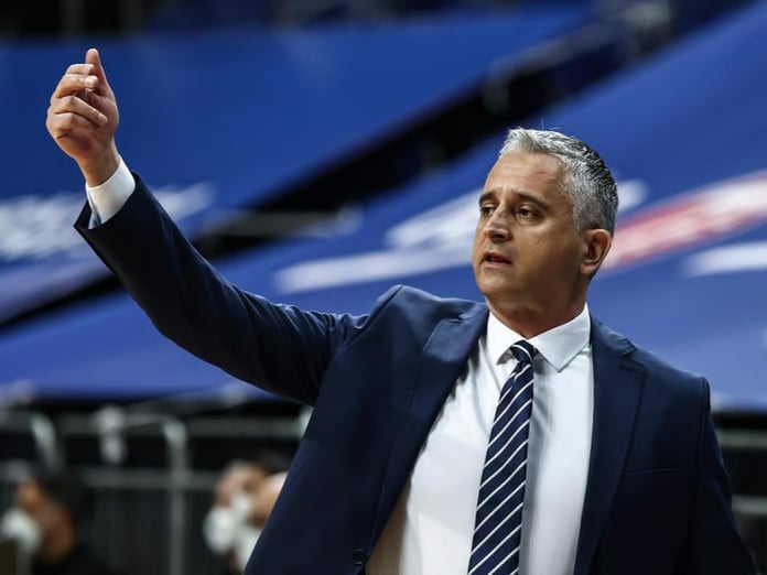 Kokoškov yeniden Türkiye'de: Tecrübeli Sırp çalıştırıcı, Efes'in başına geçti