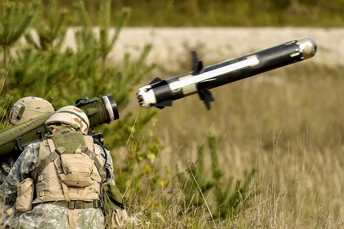 Hindistan’dan Javelin füzesi hamlesi