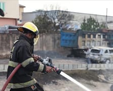 Nijerya’da 25 katlı binada çıkan yangında 5 kişi hayatını kaybetti