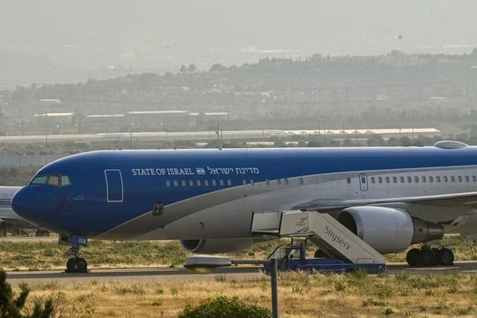 Netanyahu'nun uçağı UCM ülkelerinin hava sahasını kullandı