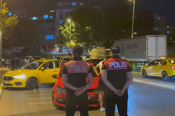 Huzur İstanbul uygulamasında 949 kişi yakalandı 