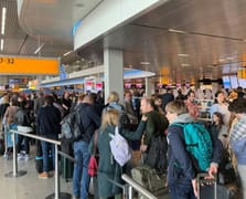 Avrupa'da grev kaosu: Havalimanlarında iş bırakma eylemleri başlıyor