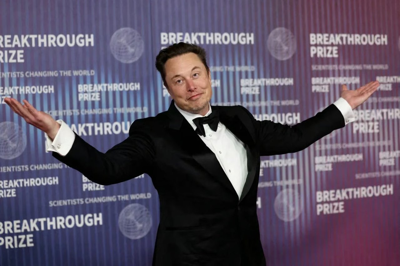 Elon Musk servetini katladı