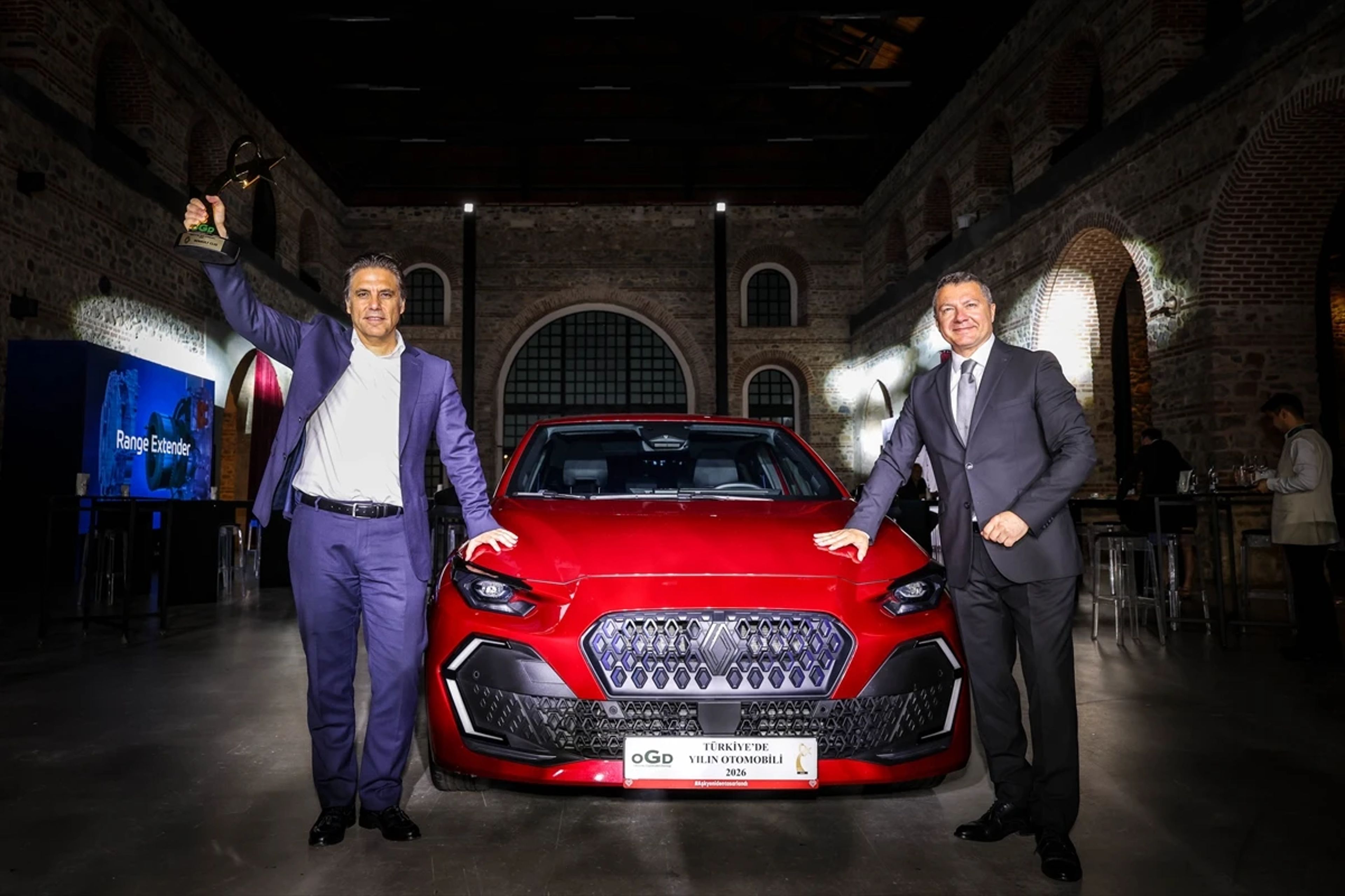 Türkiye'de yılın otomobili yarışmasında zafer Renault Clio'nun oldu - 3. fotoğraf