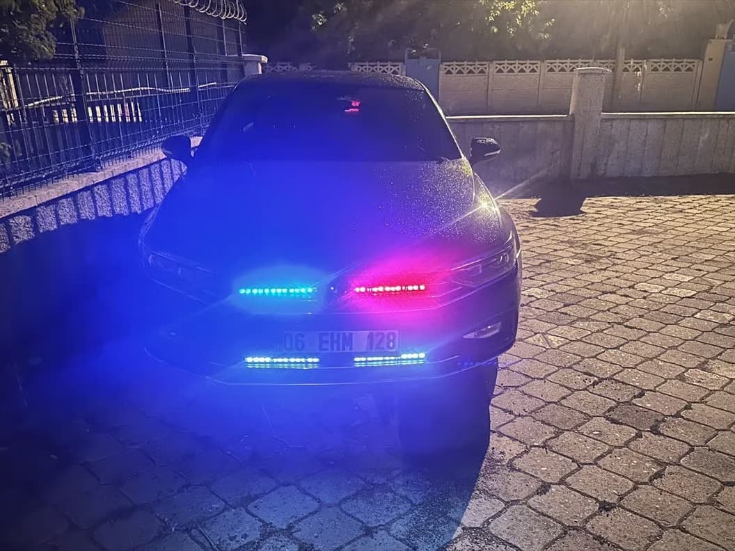 Çakar kullanan sürücüye ceza yağdı