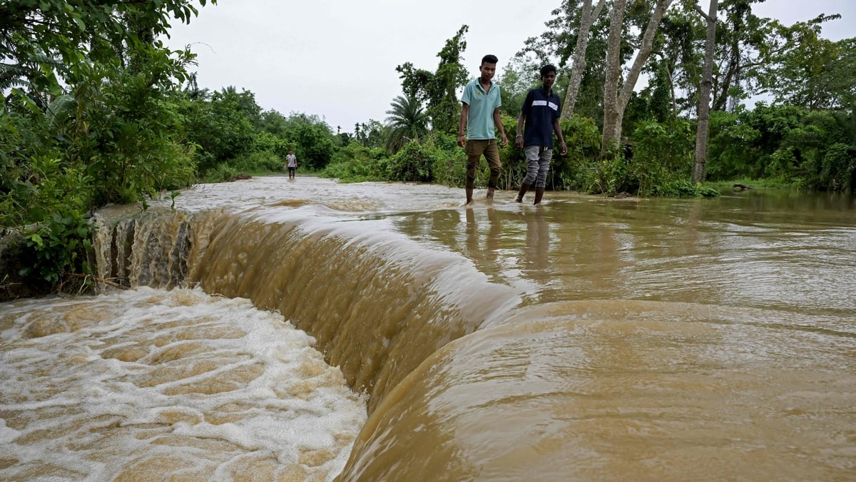 Hindistan'da meydana gelen selller hayatı olumsuz etkiledi - Hindustan Times
