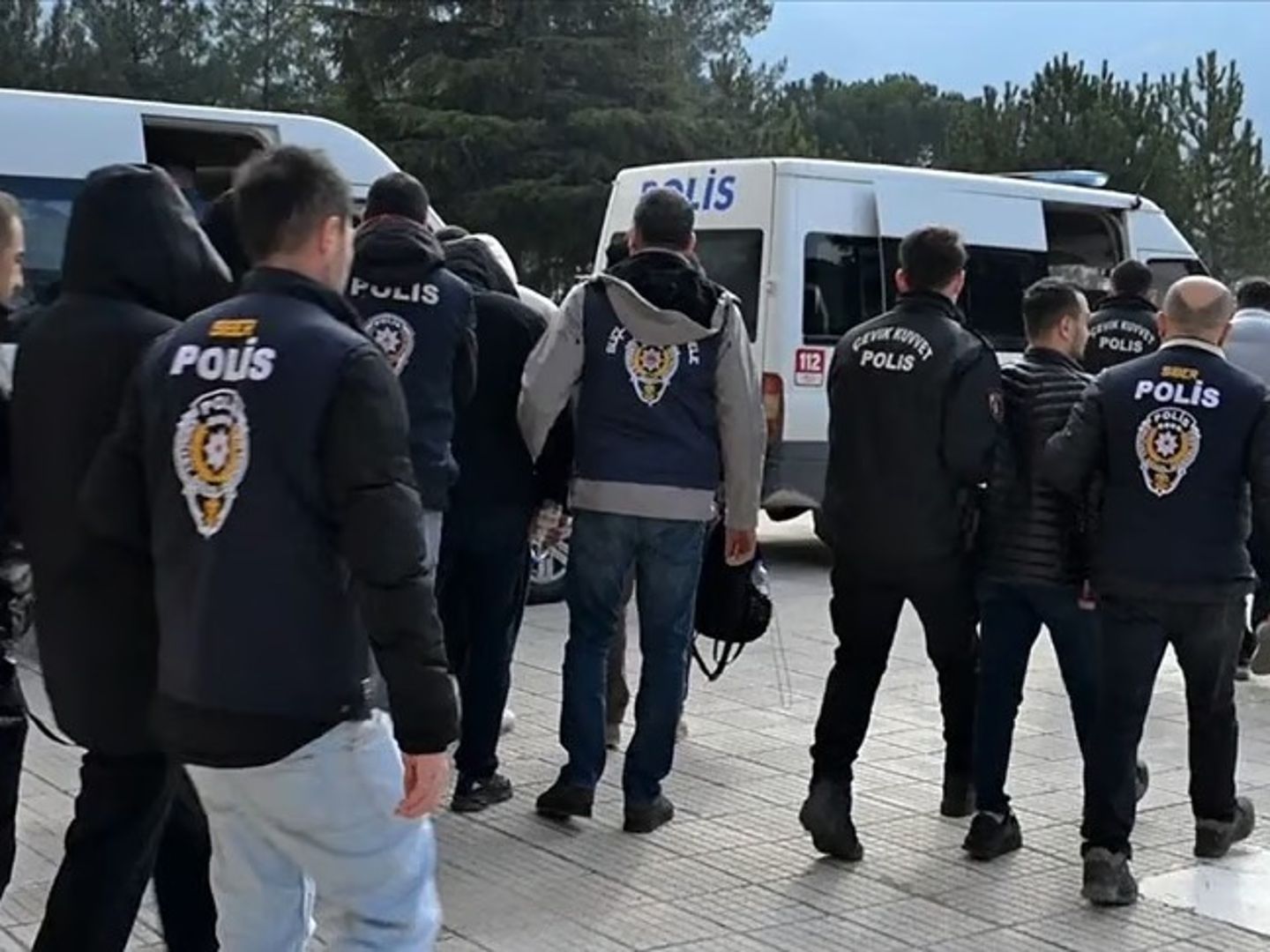 17 ilde dev dolandırıcılık operasyonu: 985 milyon liralık vurgun yapan 503 şüpheli yakalandı