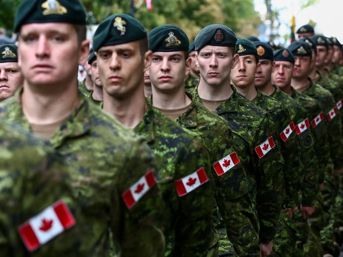 Kanada'da 5 askere Nazi selamı soruşturması açıldı