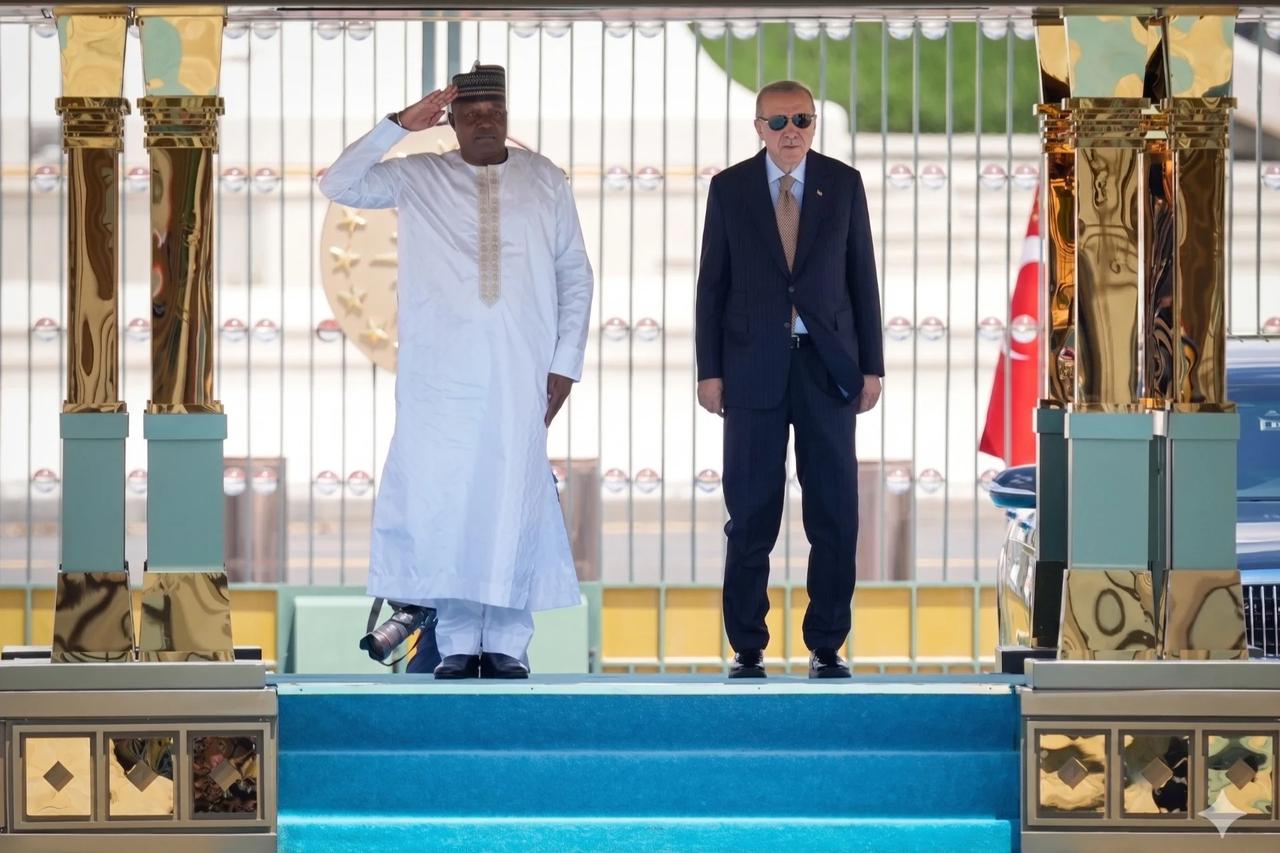 Nijer ile ortak basın toplantısında dikkat çeken anlar: Afrika’nın kara gün dostuyuz