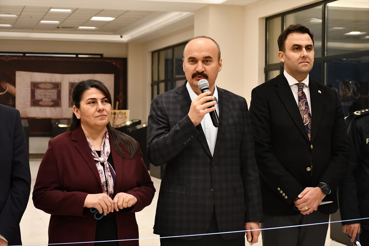 El yazması Kur’an-ı Kerimler sergide buluştu