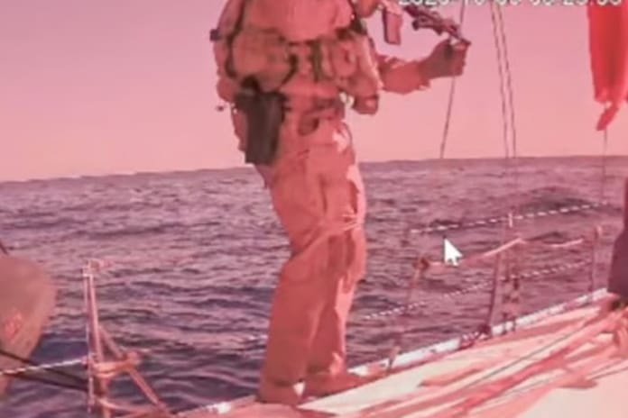 İsrail güçleri Sumud Filosu'nun son  gemisine baskın düzenledi