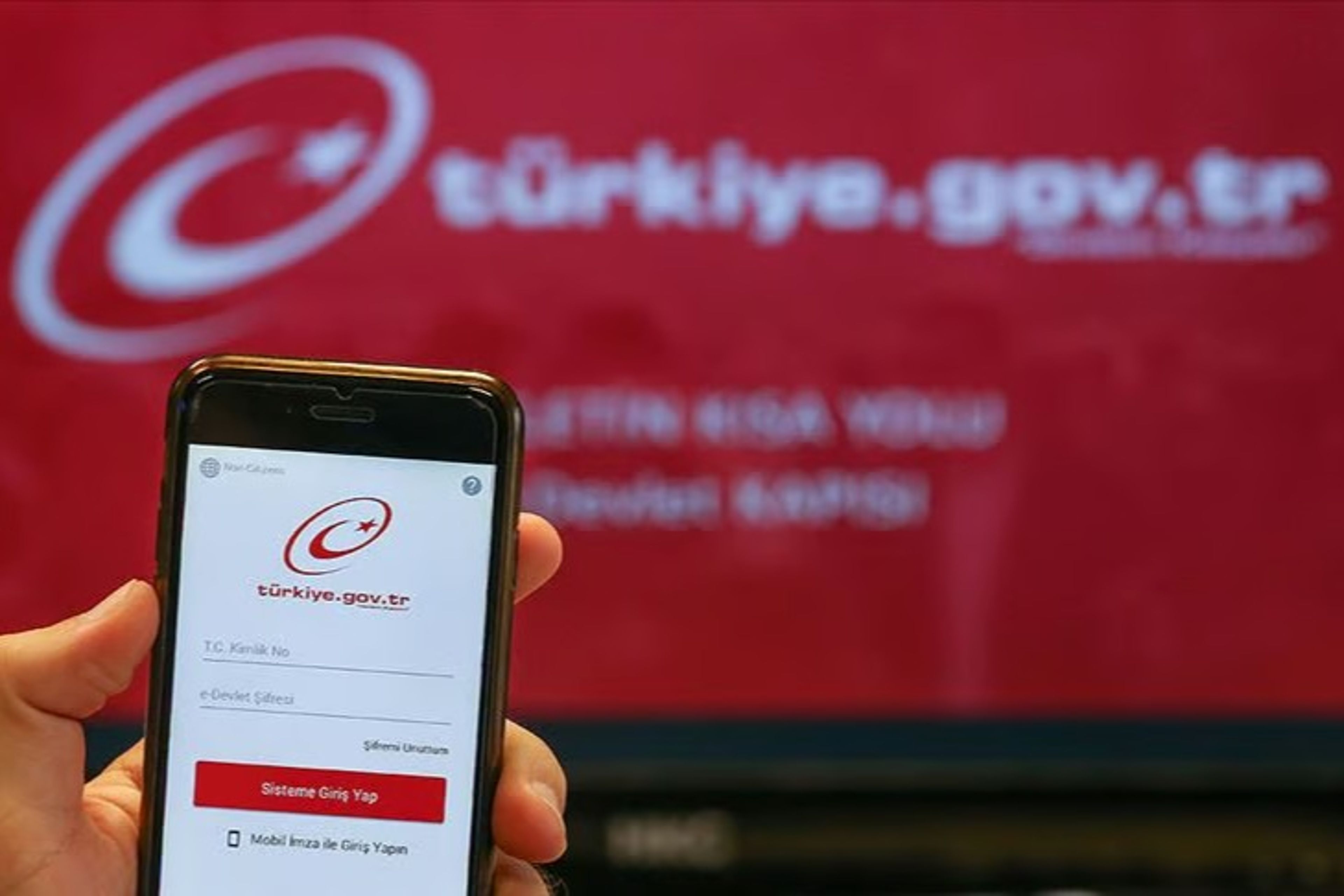 E devlet çöktü mü? www.turkiye.gov.tr - E-Devlet ne zaman düzelecek, neden açılmıyor?