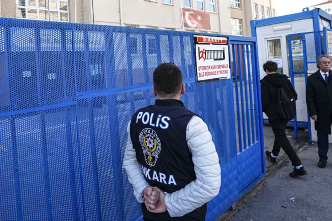 İçişleri Bakanlığı okullarda yedi basamaklı yeni güvenlik modelini hayata geçiriyor