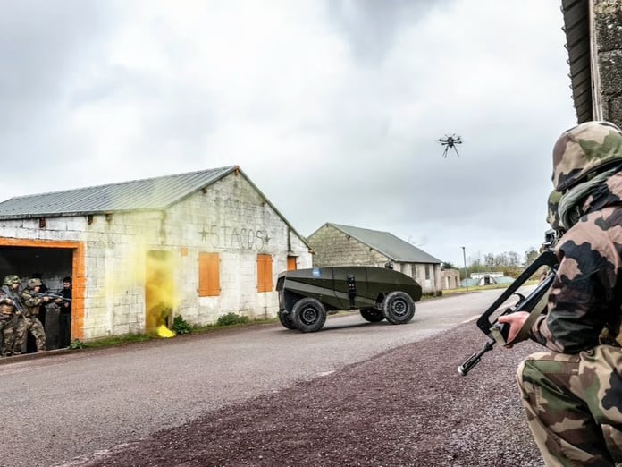 Fransız ordusu hidrojenle çalışan robotik kara aracını test ediyor