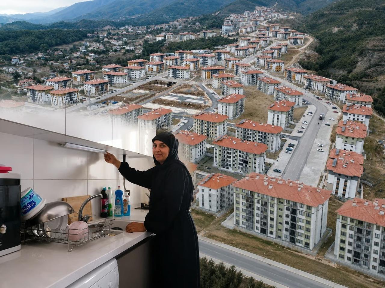 Baykar konutlarında yaşayan depremzedelerden Haluk Levent’e 