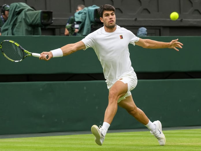 Tenis dünyasının gözü Wimbledon'da: Alcaraz ve Sabalenka son sekize adını yazdırdı