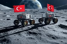 Türkiye'den ay hamlesi: Güney kutbuna aynı anda iki keşif aracı
