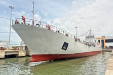 Vietnam, ilk yerli Amfibi çıkarma gemisini denize indirdi