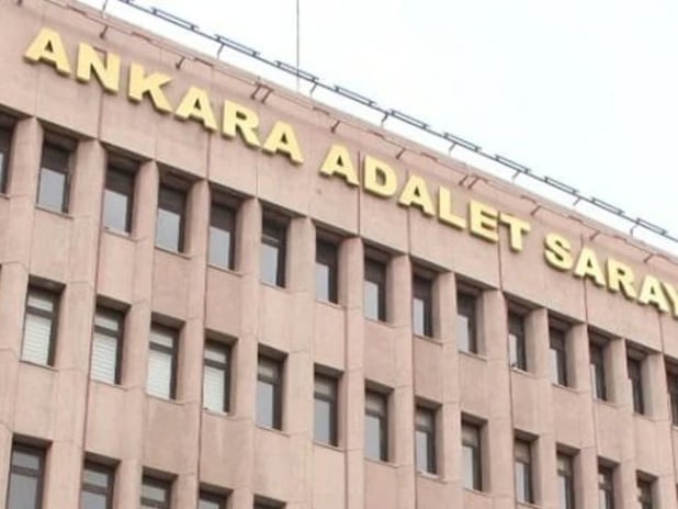 Savcı şifreleriyle dosya kapattı, rüşvet aldı