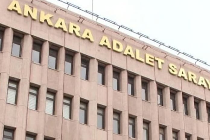 Savcı şifreleriyle dosya kapattı, rüşvet aldı