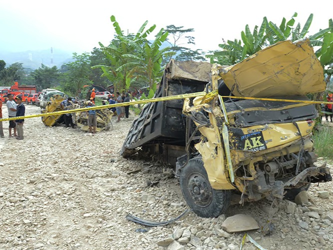 Endonezya'da yaşanan taş ocağı faciasında çok sayıda kişi hayatını kaybetti