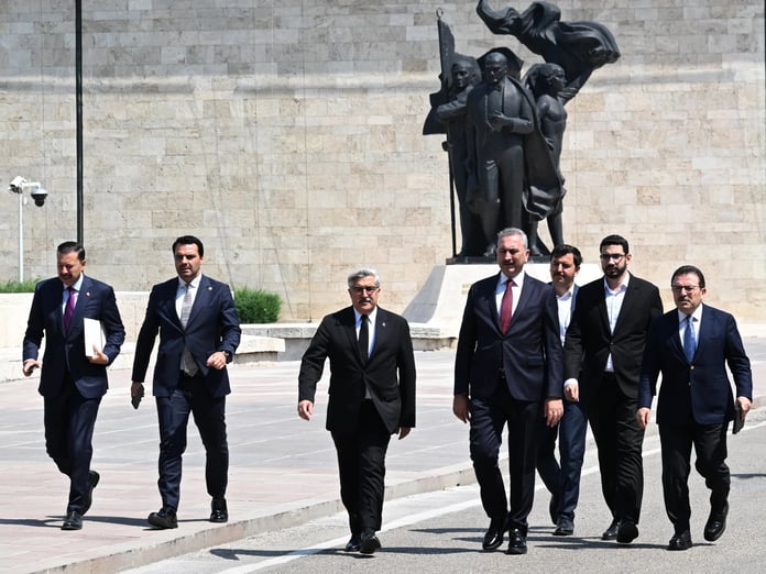 AK Parti’den 60 sayfalık yol haritası: 'Umut hakkı'na yer verilmedi 