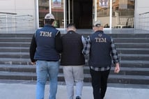 Kırmızı bültenle aranan 2 DEAŞ üyesi yakalandı