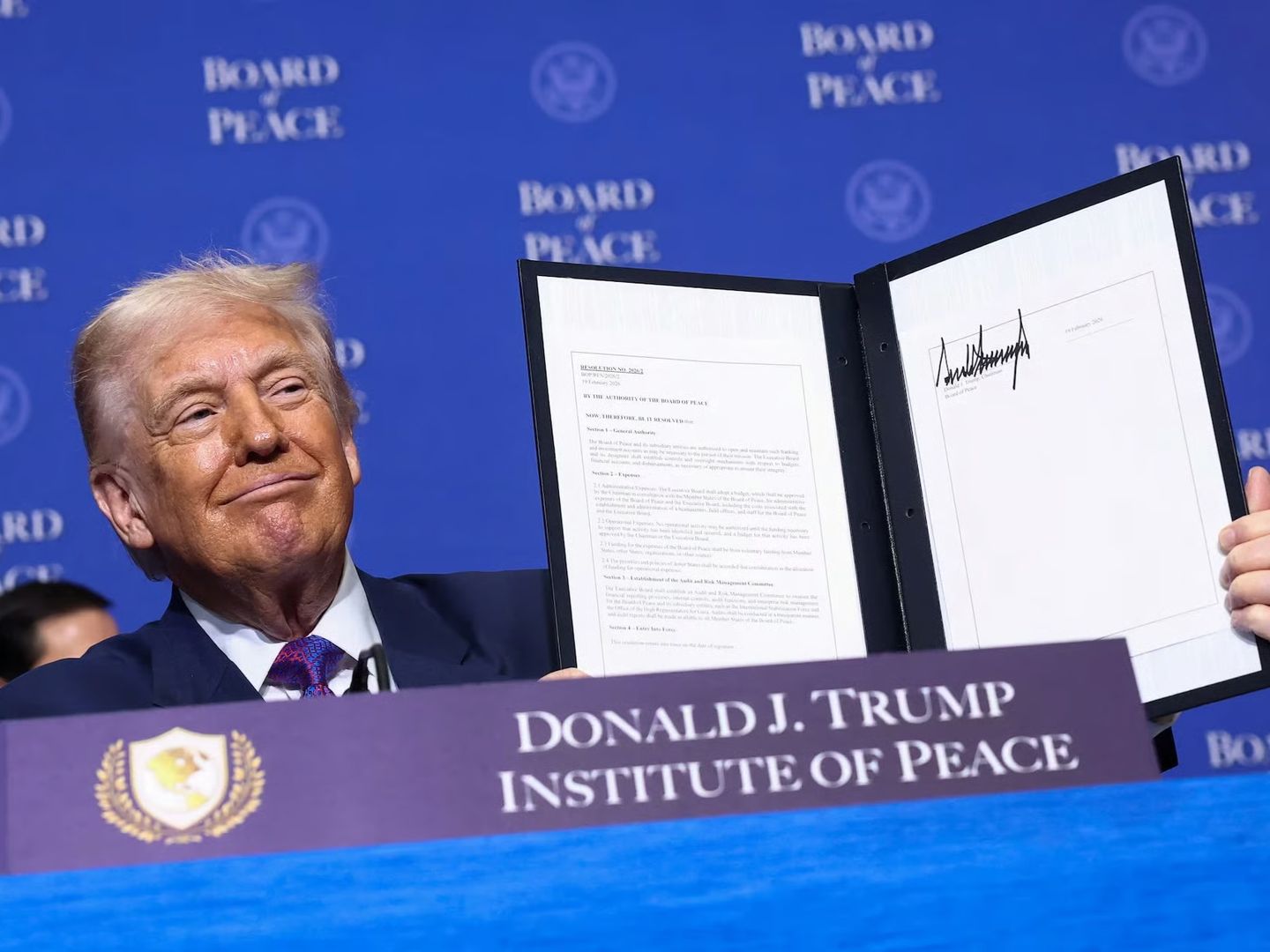 Trump'tan tüm ülkelere ek yüzde 10 gümrük vergisi kararı