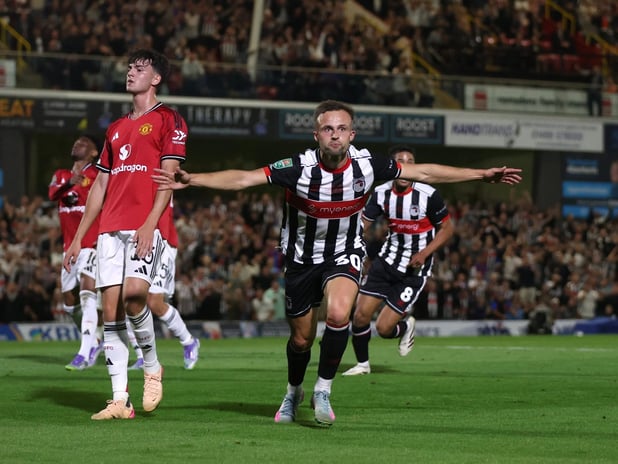 Premier Lig devine soğuk duş: Manchester United, İngiltere Lig Kupası'nda 4.lig takımı Grimsby Town'a  penaltılarla elendi