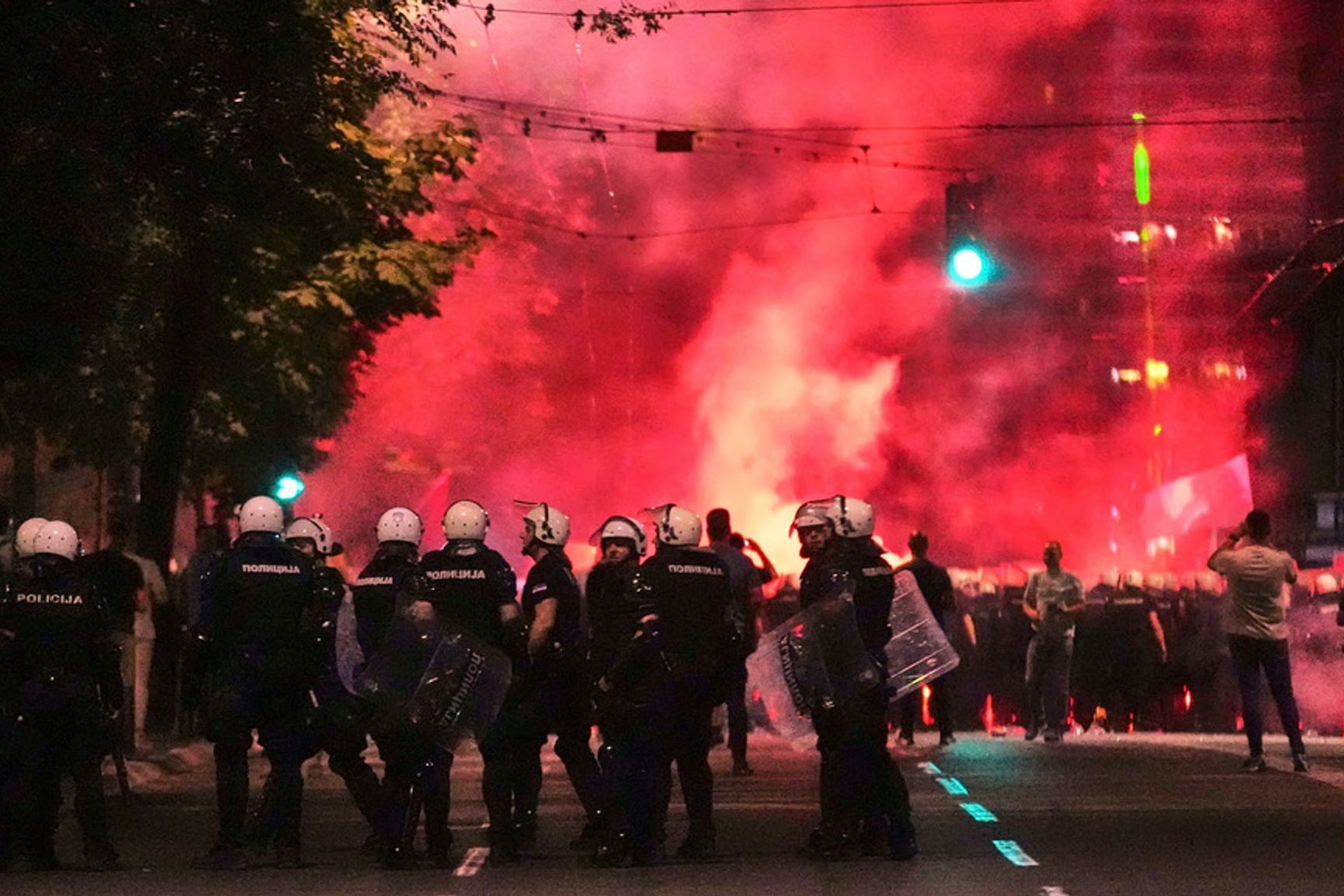 Belgrade Protesters Demand Snap Elections