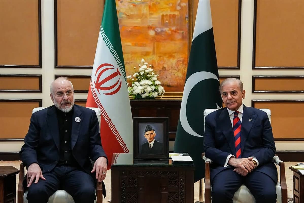 İran müzakere heyeti Pakistan Başbakanı Şerif ile görüştü