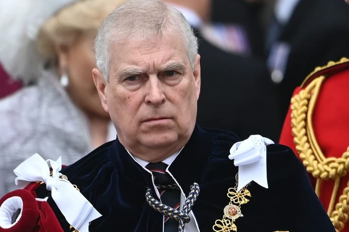 İngiltere Kralı Charles'ın kardeşi Andrew gözaltına alındı