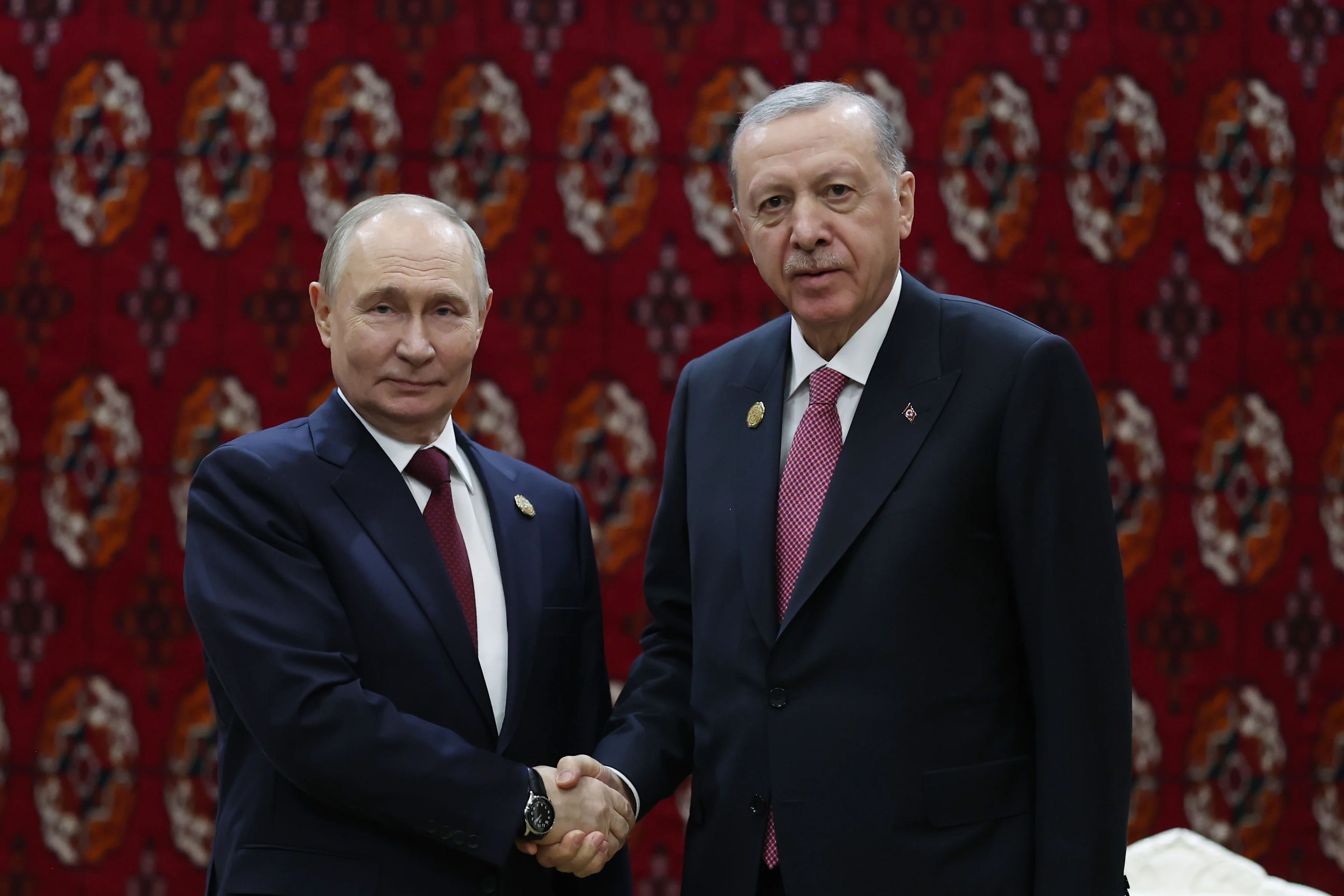 Bloomberg: Türkiye, ABD İle ilişkileri iyileştirmek için Rusya’ya S-400’lerin iadesini talep etti