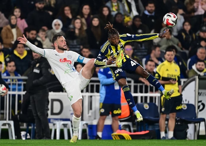 İlk yarıda sessizlik