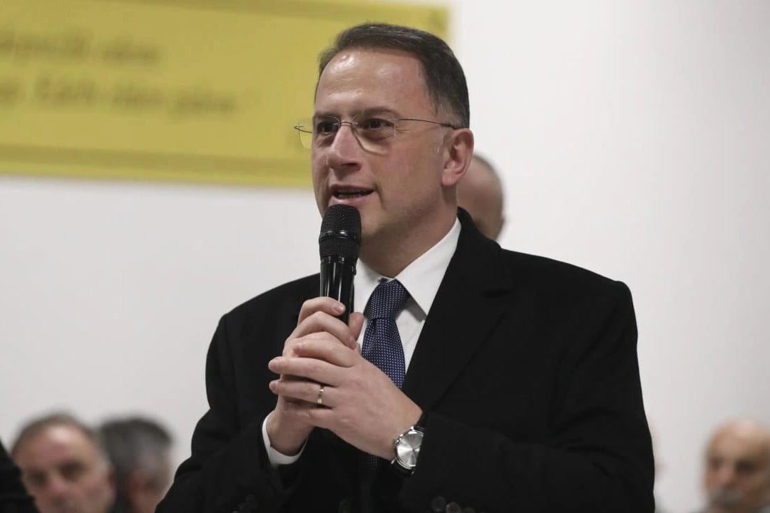 Murat Çalık CHP'de kalacağını açıkladı