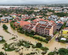 Filipinler’e yaklaşan Kalmaegi Tayfunu nedeniyle on binlerce kişi tahliye edildi