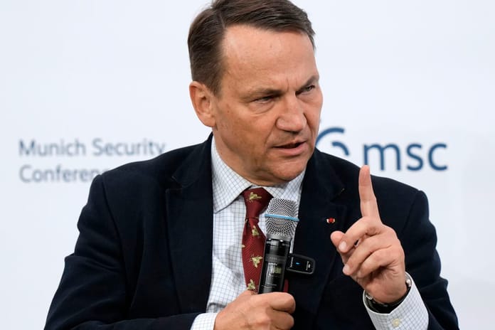 Polonya son Rus konsolosluğunu da kapatıyor