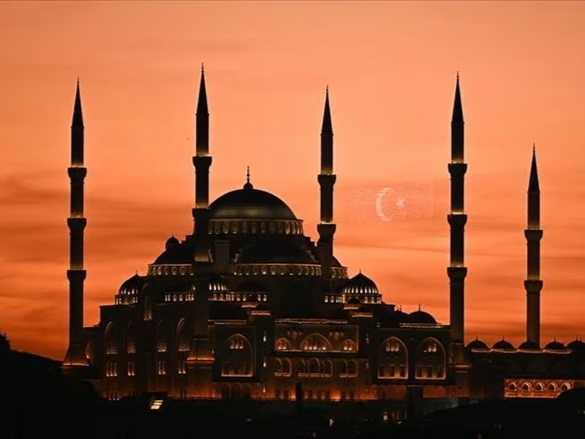Bugün Ankara'da iftar saat kaçta? Diyanet imsakiyesi 3 Mart Ankara'da iftar ne zaman?