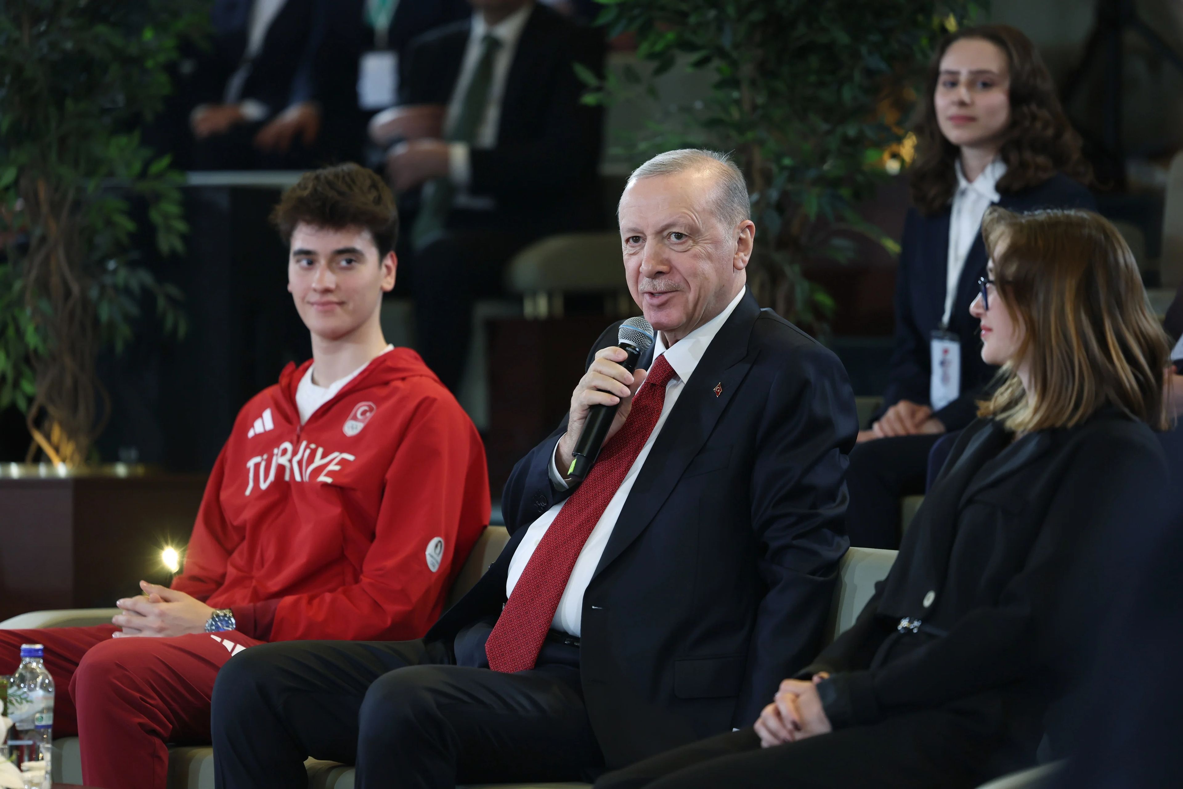 Cumhurbaşkanı Erdoğan, yapay zeka ile yapılan ‘bebek halini’ yorumladı