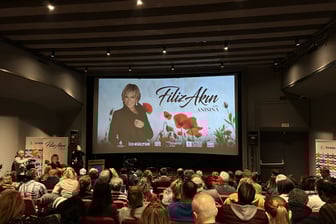 Filiz Akın, vefatının birinci yılında İstanbul'da anıldı