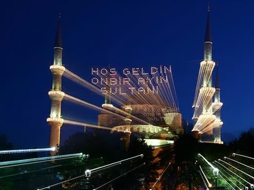 İstanbul iftar saati | Diyanet imsakiyesi ile 4 Mart İstanbul'da iftar saat kaçta?