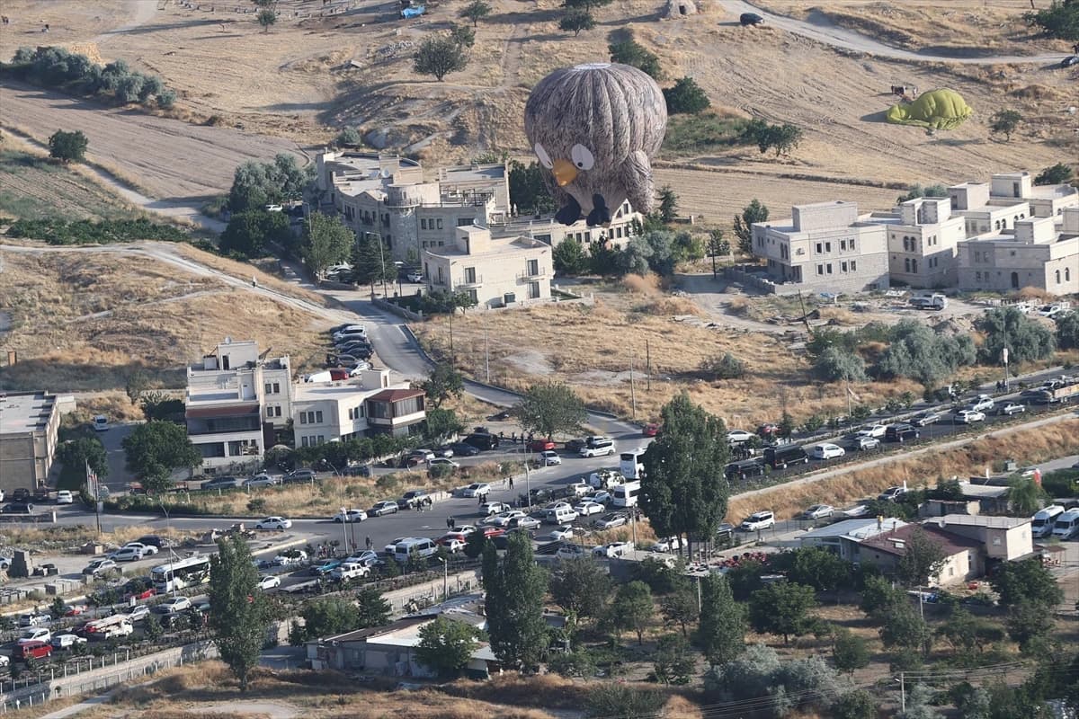 Balon festivali renkli anlara sahne oldu