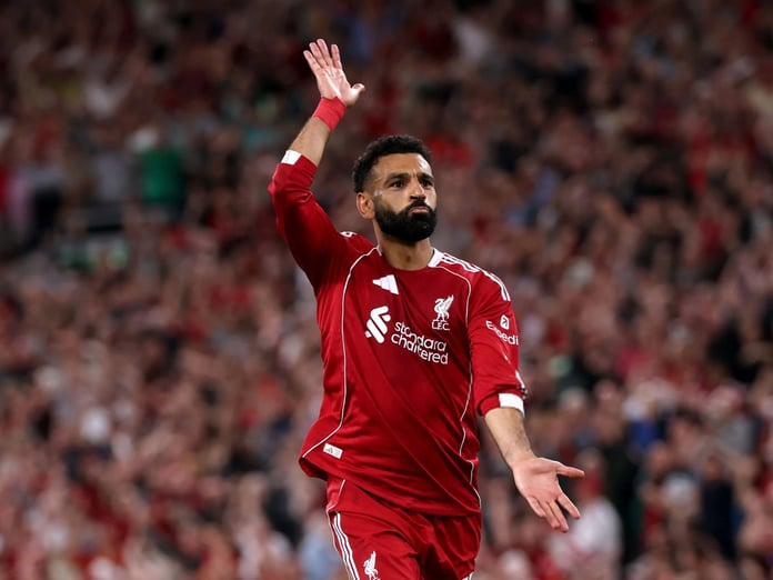 Anfield'da gol yağmuru: Liverpool açılışı galibiyetle yaptı, Salah rekor kırdı