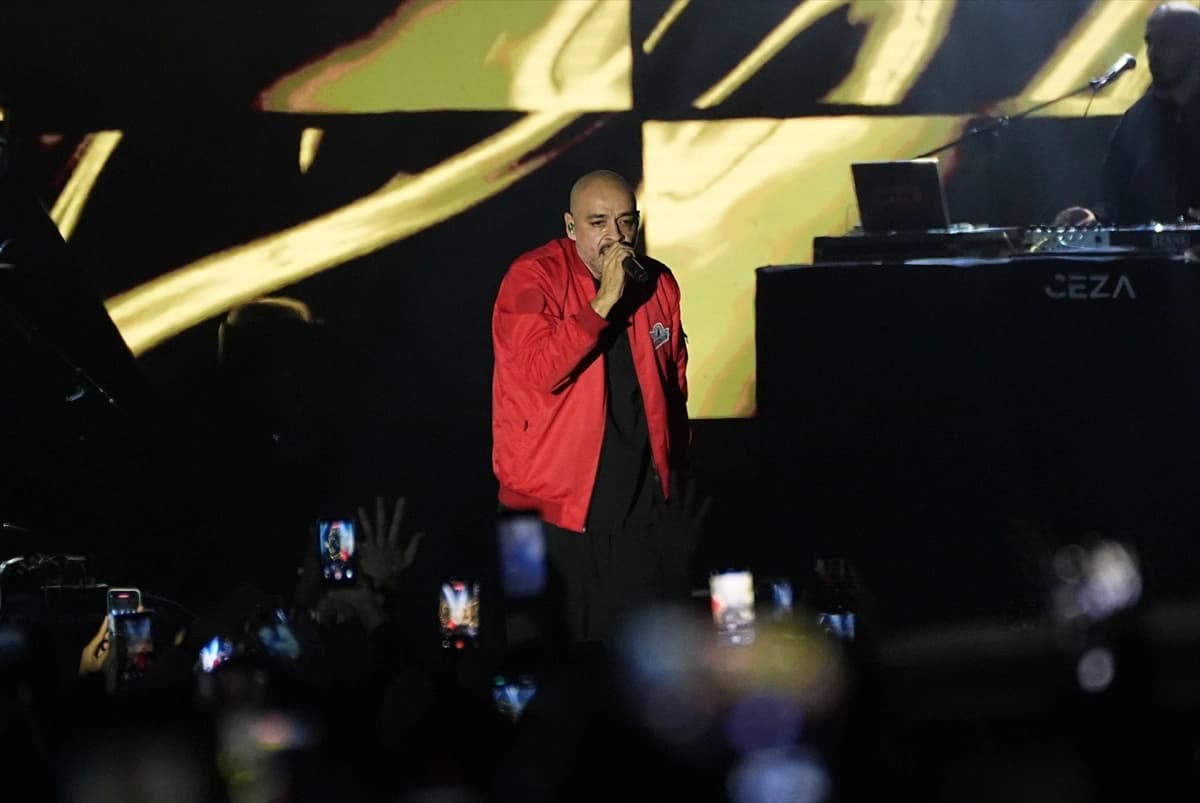 Ceza, TEKNOFEST Güneydoğu'da sahne aldı