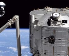 SpaceX'in Dragon kapsülü ISS'nin yörüngesini yükseltti